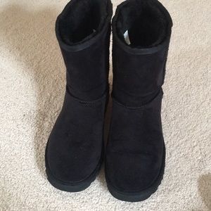 Black uggs